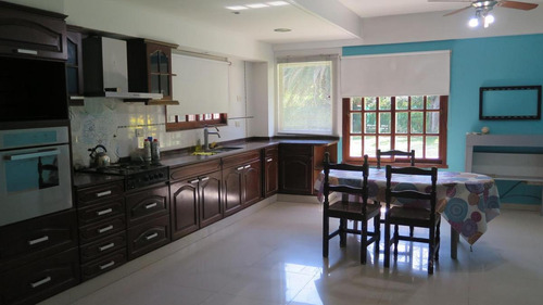 Imagen 4 de 14 de Casa - Barrio Parque Leloir