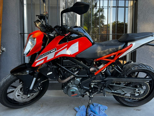 Imagen 1 de 8 de Ktm Duke 250 2018 Unico Dueño!