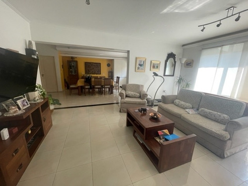 Imagen 4 de 12 de Venta- Casa Y Dúplex Unificados Los Robles ! Se Venden Juntos O Separados
