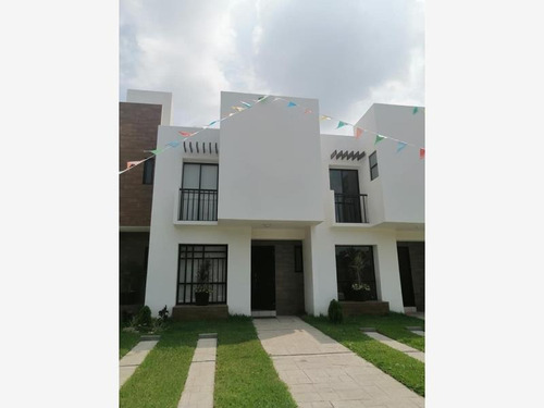 Imagen 1 de 12 de Casa Sola En Venta Crystal Lagoons