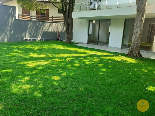 Imagem 1 de 15 de Sobrado Novo Sem Uso. - Ic266