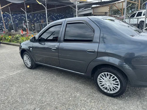 E Vende Renault Logan Modelo 2015 En Excelente Estado Mecáni