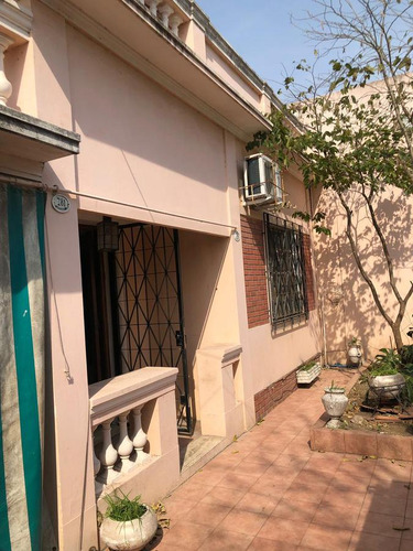 Venta -casa - Bella Vista .- 3 Amb