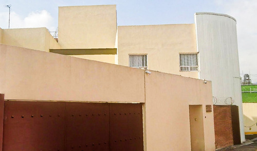 Venta Edificio Usos Mixtos Casa De Las Enfermeras, Tepepan, Xochimilco, Cdmx - Le