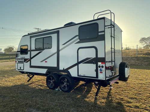 Trailer Imp Winnebago 0km Mod 2100bh - Motor Home - Y@w2