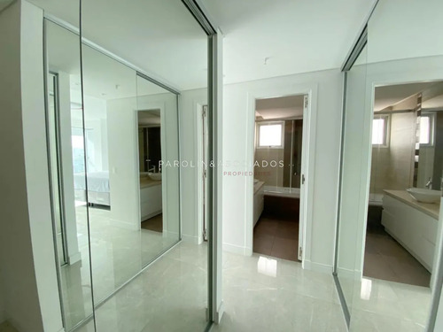 Apartamento De 3 Dormitorios En Venta En Miami Boulevard, Punta Del Este.