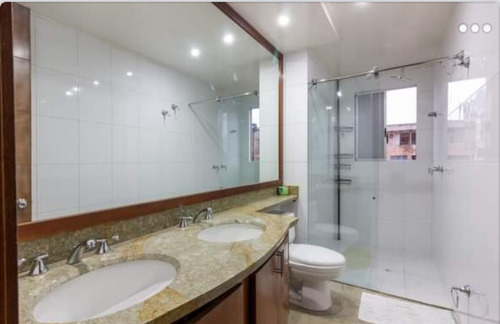 Imagen 9 de 14 de Vendo Apartartamento Chico Navarra Bogota Lindo Iluminado