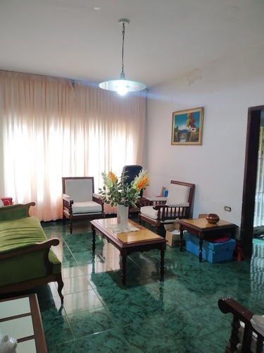Vendo Casa De 350 M2 - Ref. 55.000 San Antonio De Los Altos