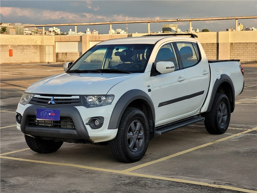 Mitsubishi L200 OUTDOOR 3.2 4X4 CD 16V TURBO INTERCOOLER DIESEL 4P AUTOMÁTICO