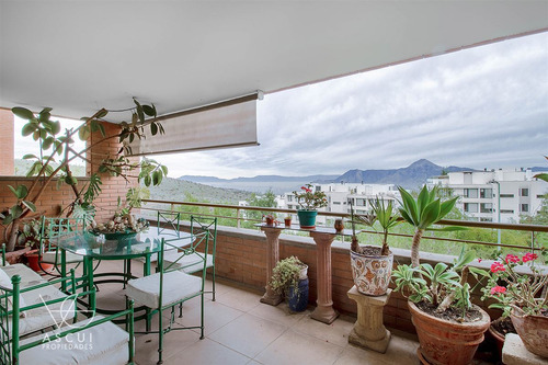 Departamento En Venta De 4 Dorm. En Las Condes
