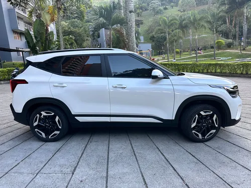 Kia Seltos 2.0 Zenith 4X2