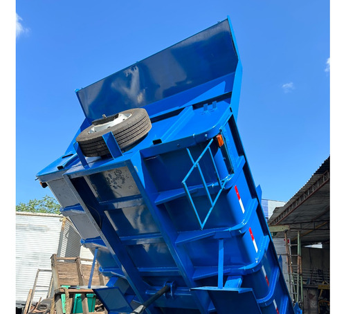 Caçamba Basculante 3m³ Rodotec 2021 Caminhao 3/4