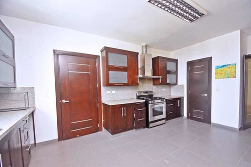 Imagen 26 de 27 de Vendo Cacicazgo Piso 7 Vista Al Mar Tres Hab Con Su Baño Dos