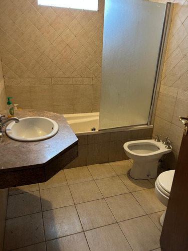 Chalet 5 Ambientes En Castelar Sur