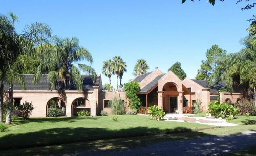 Imagen 2 de 23 de Venta Quinta |chalet 6 Ambientes | Residencia De Categoria 500m2 Cubiertos