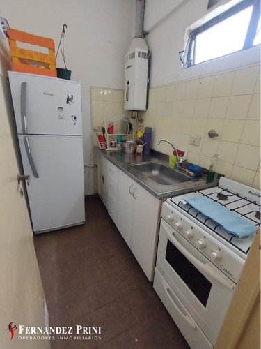 Imagen 6 de 12 de Muy Buen Departamento 2 Ambientes En Ultimo Piso