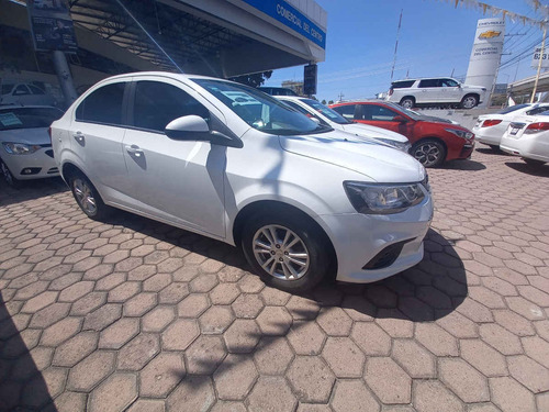 Imagen 6 de 15 de Chevrolet Sonic 2017 4p Lt L4/1.6 Aut