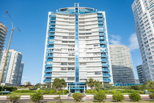 Apartamento En Beverly Tower - Alquiler De Temporada - 3 Dorm En Suite + Dep.