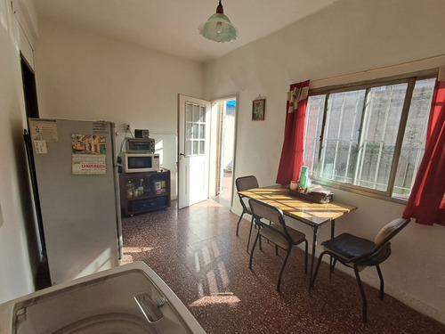Casa 3 Ambientes C/ Garage, Patio, Jardin Y Terraza X T/ Sup.