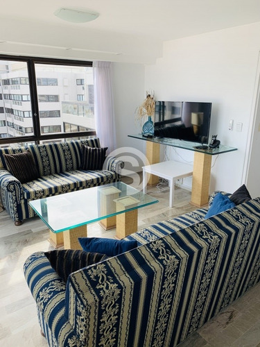 Apartamento En Venta, Primera Línea, Punta Del Este- Ref: 4474