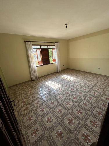 Josseyris Jimenez Vende Casa En La Viña