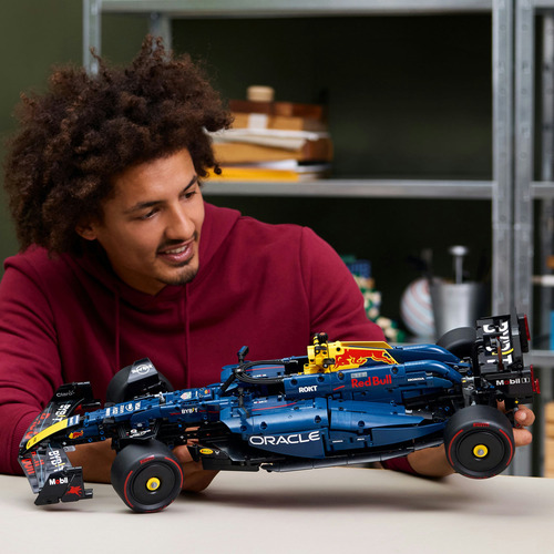 Lego® Technic Auto Oracle Red Bull Racing Rb20 F1 42206; Auto De F1 A Escala 1:8; Construye La Caja De Cambios De 2 Velocidades Y El Diferencial, Y El Motor V6 Con Pistones Móviles 1639 Coche Oracle Red Bull Racing Rb20 F1