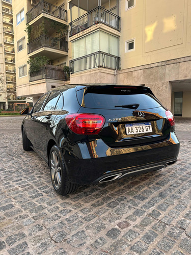 Mercedes-Benz Clase A 1.6 A200 Urban 156cv
