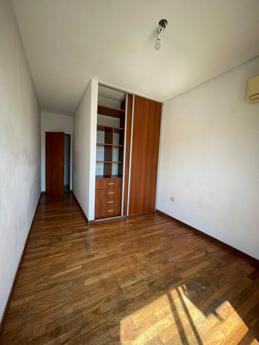 Departamento 4 Ambientes Con Balcón Al Frente, Lavadero Y Cochera - Wilde