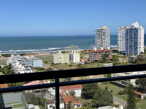 Hermoso Penthouse A Pasos De La Brava Con Parrillero Propio En Edificio Con Amenities