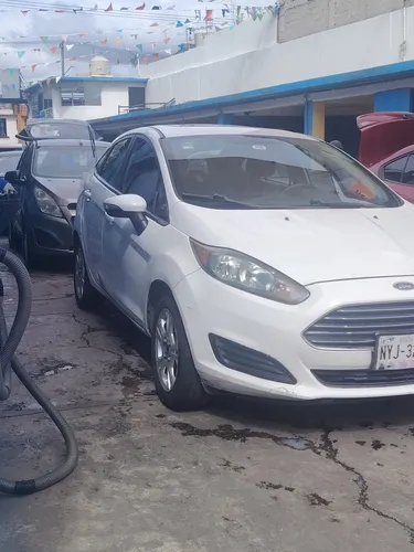 Ford Fiesta 1.6 Se Sedan Mt