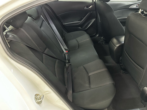 Mazda Mazda 3 S