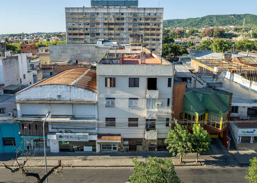 Imagen 4 de 6 de Venta + Departamento 2 Dormitorios En Microcentro