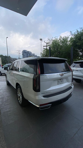 Cadillac Escalade Esv (version Larga ) 2022