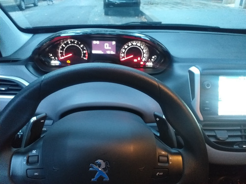 Peugeot 208 1.6 Allure Tiptronic