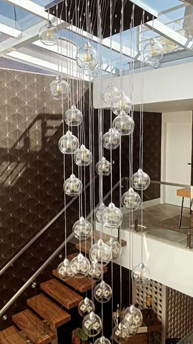 Lustre Pendente Sarvah 12 Globos Fumê Para Casas Pé Direito Duplo e Alto.