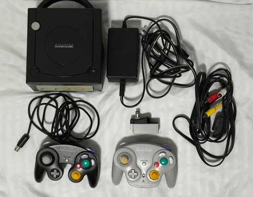 Nintendo Gamecube Standard Color Negro Con Juegos Incluidos (Usado)