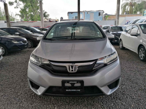 Imagen 8 de 15 de Honda Fit 2016 5p Fun L4/1.5 Man