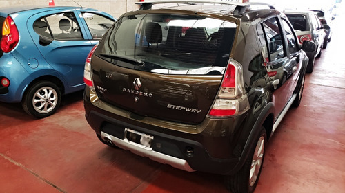 Imagen 5 de 15 de Renault Sandero Stepway 2012
