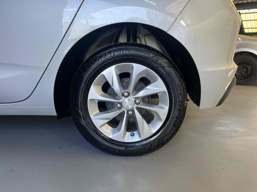 Chevrolet Onix 1.0 TURBO FLEX LT MANUAL
