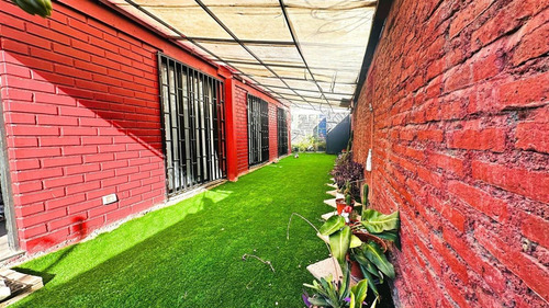 Casa En Venta De 4 Dorm. En Quilicura