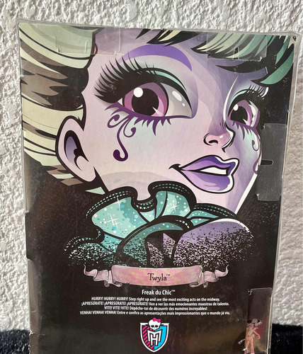 Monster High Twyla Freak Du Chic. 2014 (Usado)