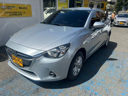 Mazda 2 1.5 Touring | TuCarro