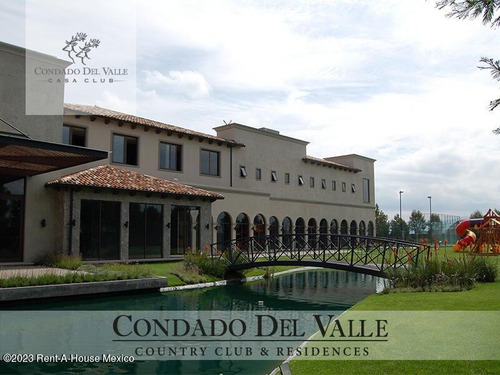 Casa En Venta En Metepec Llano Grande Gis 24-639