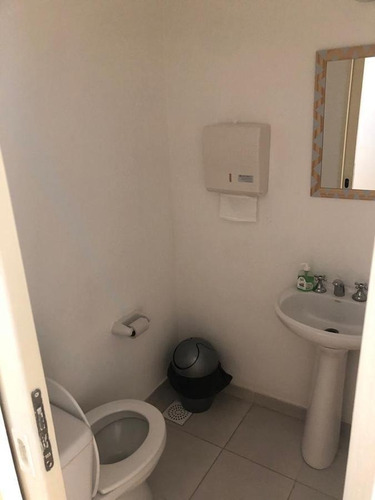 Imagen 8 de 10 de Oficina En Venta Con Excelente Ubicacion En El Centro De San Miguel Paunero 1432