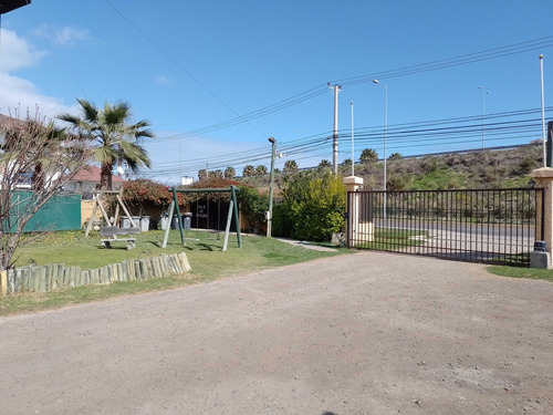 Coquimbo, 12.792 M2 De Terreno, Luz Y Agua (19209)