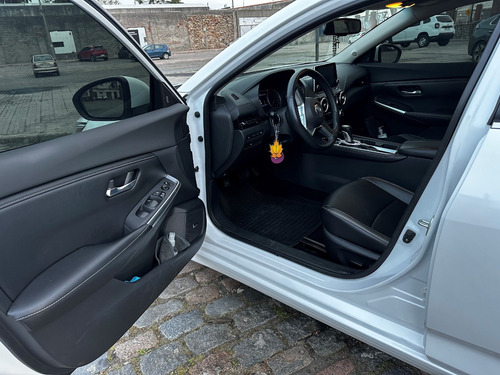 Nissan Sentra B18 2.0 Exclusive