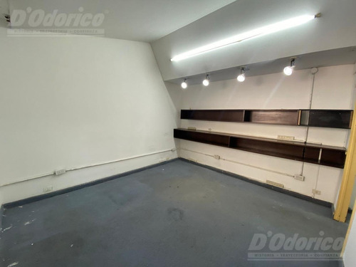 Imagen 6 de 30 de Local Uso Comercial En Alquiler En Flores