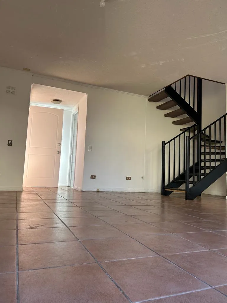 Imagen 3 de 17 de Casa De 3 Pisos Costado Jumbo Y Easy, Colegios Cercanos