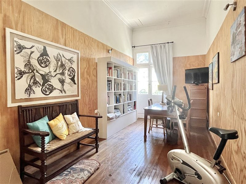 Casa En Venta De 6 Dorm. En Valparaíso