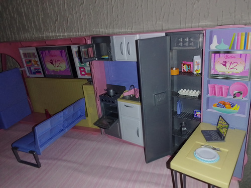 Barbie Bús De Fiesta Con Bañera Para Muñecas (para Reparar) (Usado)